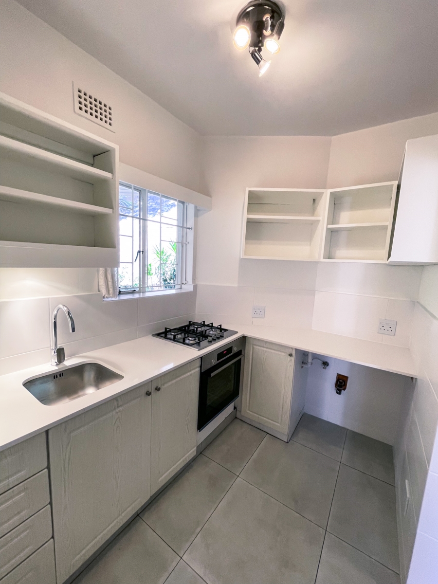 To Let 0 Bedroom Property for Rent in Sea Point Western Cape